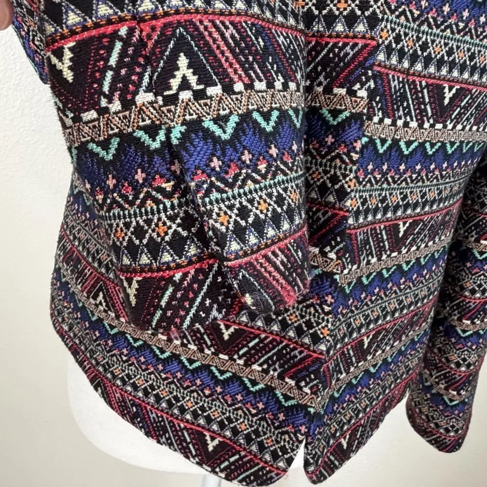 Tahari Womens Blazer Size 4P Tapestry Aztec Open Front Jacket Artsy Multicolor